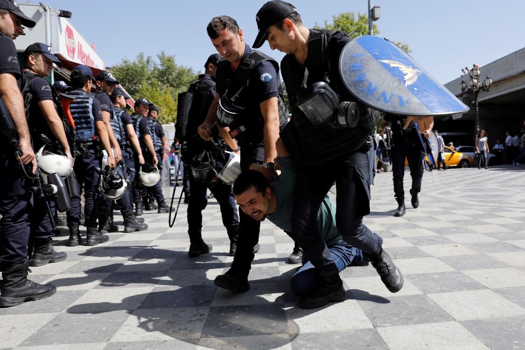 Istanbuli politsei vahistas 74 arvatavat Islamiriigi võitlejat
