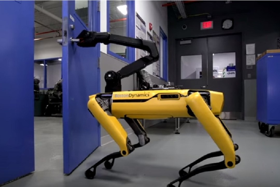 VIDEO | Robotid oskavad järgida isegi elementaarseid viisakusreegleid