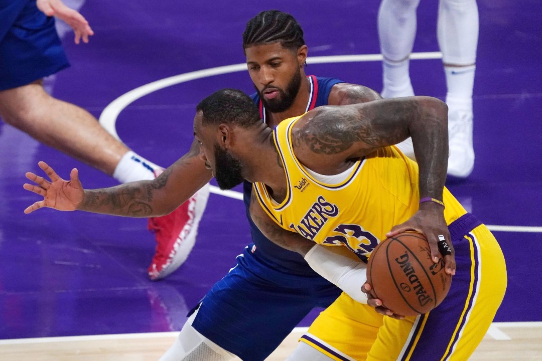 Valitsev meister Lakers kaotas hooaja avamängus linnarivaalile, Durant ja Irving vedasid Brooklyni võiduni