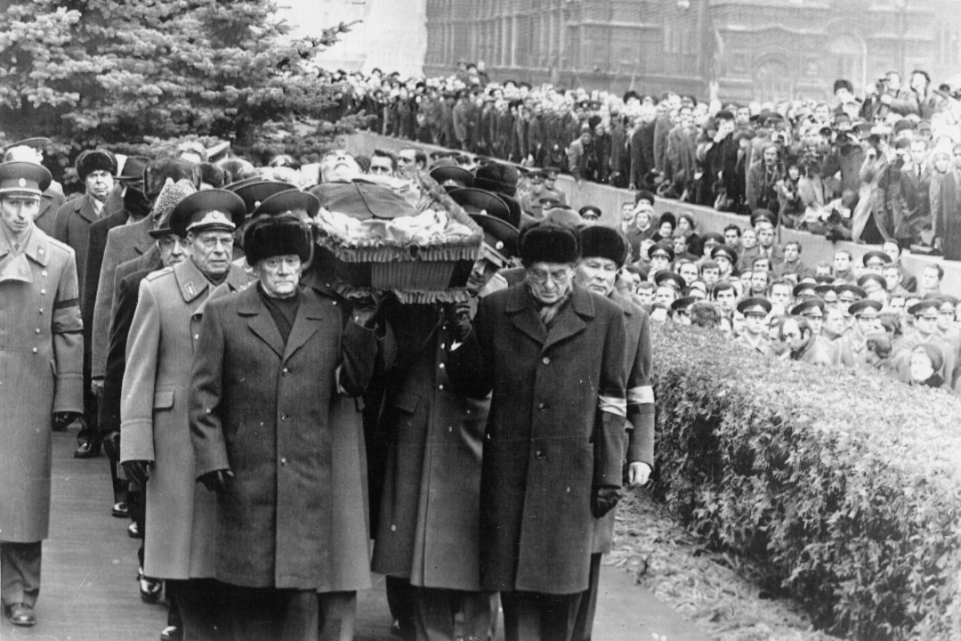 40 aastat Leonid Iljitš Brežnevi matustest: rahvas lõõpis raugast riigipea üle