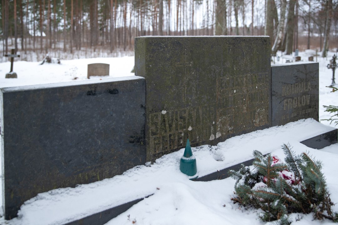 Võnnu kalmistul käivad ettevalmistused Savisaare matusteks